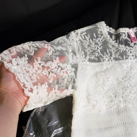 Women Tops/Blouse Elegant Embroidery Lace Chiffon - Picture 5 of 8